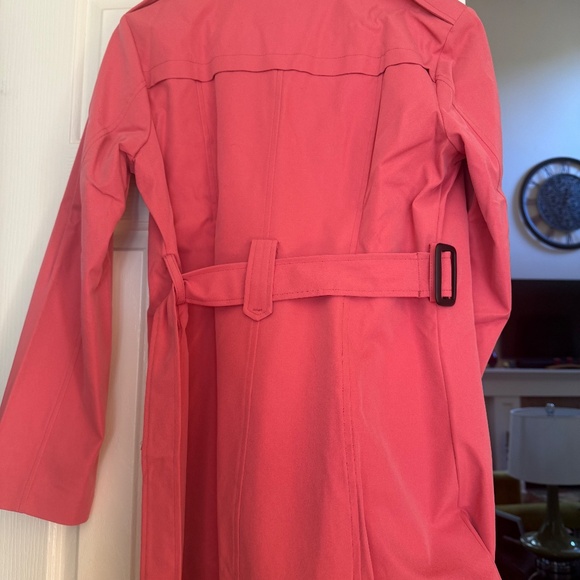 New Pink Trenchcoat/ Raincoat size small - Picture 3 of 4